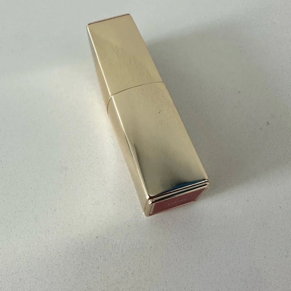 Estee Lauder Pure Color MATTE Lipstick 666 CAPTIVATED Red Full SZ 0.12 oz NEW